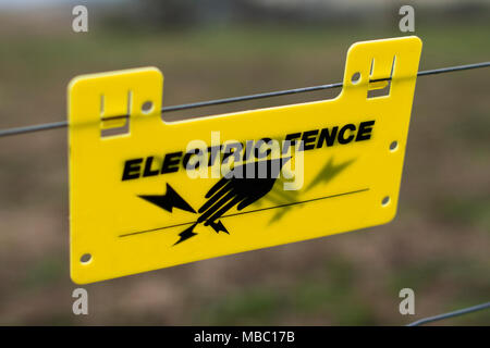 Electric fence reel hi-res stock photography and images - Alamy