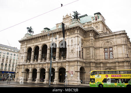 The Vienna opera house (Wiener Staatsoper) on the Opernring. Stock Photo