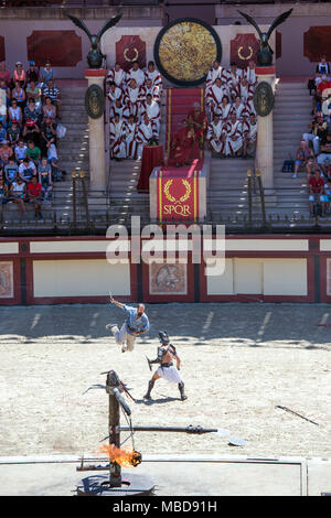 Les Epesses (central-western France). Historical theme park 'Puy du Fou'. 2015/06/26. Show entitled 'Le Signe du Triomphe' Gladiator fight on the sand Stock Photo