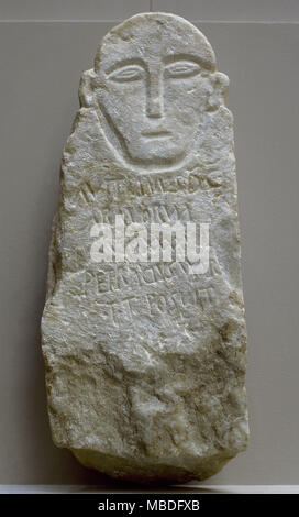 Stele of Avitianus. Funerary stele with portrait and inscription sculpted in a shaft fragment of a column, 1st-2nd century. Limestone. From Zona del Silo, Merida, Spain. National Museum of Roman Art. Merida, province of Badajoz, Extremadura, Spain. Stock Photo