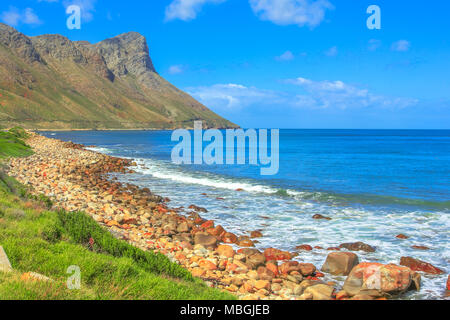 Scenic Clarence Drive on False Bay in Western Cape, South Africa. Pringle Bay lies within the Kogelberg Biosphere Reserve and is popular holiday destination from Cape Town. Stock Photo
