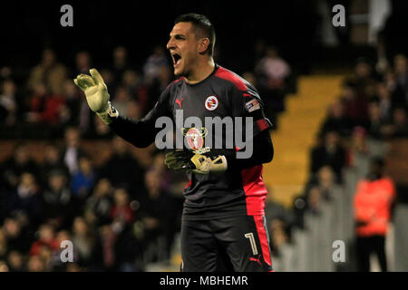 Vito Mannone, the goalkeeper  of Reading shouts instructions EFL Skybet championship match, Fulham v Reading at Craven Cottage in London on Tuesday 10th April 2018.  this image may only be used for Editorial purposes. Editorial use only, license required for commercial use. No use in betting, games or a single club/league/player publications. pic by Steffan Bowen/Andrew Orchard sports photography/Alamy Live news Stock Photo