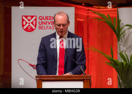 Belfast, Northern Ireland. 10th April, 2018. Building Peace Event celebrating the 20th Anniversary of the Good Friday Agreement in Belfast, Northern Ireland, United Kingdom at Queen's University with Bill Clinton, Tony Blair, Bertie Ahern and Senator George J Mitchell Credit: Daniel Bradley/Alamy Live News Stock Photo
