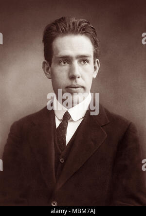 Niels Bohr (1885-1962), a Danish physicist who made foundational contributions to understanding atomic structure and quantum theory, received the Nobel Prize in Physics in 1922. Stock Photo