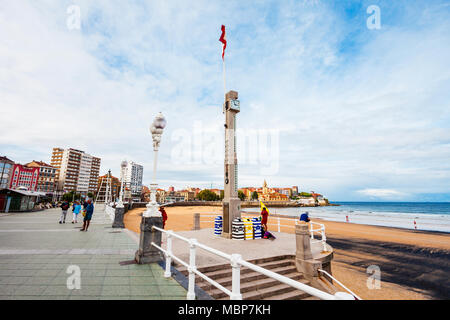 La Escalerona monument at the promenade of San Lorenzo Beach in the centre of Gijon city in Asturias, Spain Stock Photo