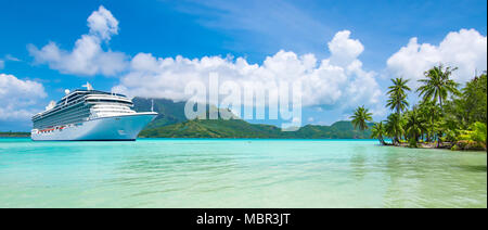 Cruise vacation travel, French Polynesia, South Pacific Stock Photo
