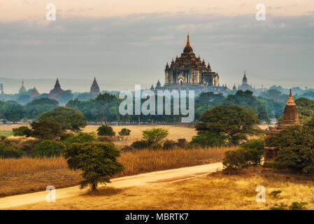 Thatbyinnyu temple in Bagan, Myanmar Stock Photo