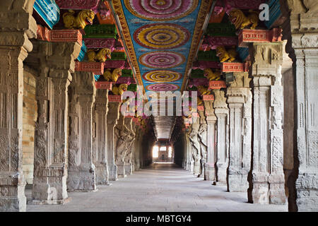 Inside of Meenakshi hindu temple in Madurai, Tamil Nadu, South India Stock Photo