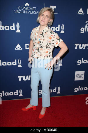 Beverly Hills, CA, USA. 11th Apr, 2018. 11 April 2018 - Beverly Hills, California - Hannah Hart. GLAAD Media Awards Rising Stars Luncheon held at The Beverly Hilton. Photo Credit: F. Sadou/AdMedia Credit: F. Sadou/AdMedia/ZUMA Wire/Alamy Live News Stock Photo