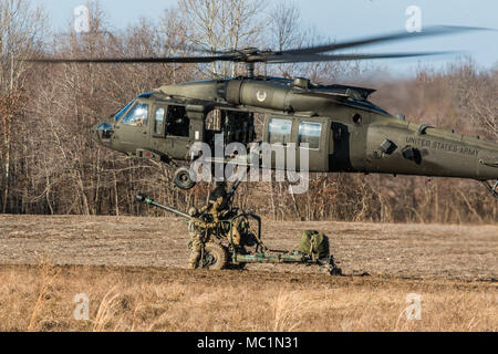 Artillerymen From B. Battery, 3-320th Field Artillery, 101st Airborne ...