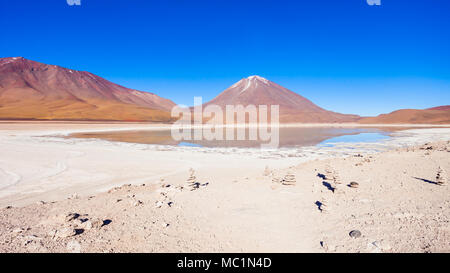 Laguna Verde (Green Lake) and Licancabur volcano in the Altiplano of Bolivia Stock Photo