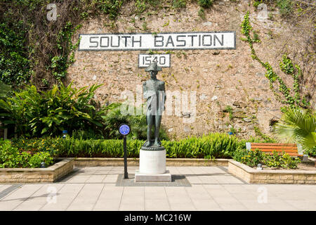 Statue of Lord Nelson next to sign of South Bastion, 1540. Gibraltar, UK. Iberian Peninsula. Stock Photo