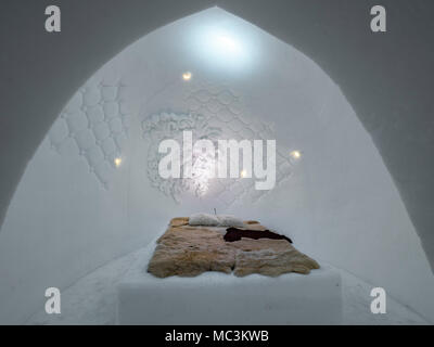 Room of the Igloo Village on Zugspitzplatt Plateau in Zugspitze Ski Area (2962m), Garmisch-Partenkirchen, Upper Bavaria, Bavaria, Germany, Europe Stock Photo