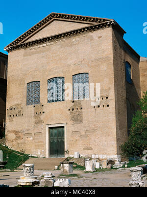 Rome, Italy. Curia Julia or Senate House, built in 44 BC by Julius Caesar. It was finished by Augustus Caesar, in 29 BC. Conversion into the basilica of Sant' Adriano al Foro in 7th century. Stock Photo