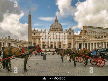 Rome, Italy. 14th Oct, 2004. Horse drawn carriages await tourists just outside St. Peter's Square in Rome, a popular tourist and pilgrimage destination. Credit: Arnold Drapkin/ZUMA Wire/Alamy Live News Stock Photo