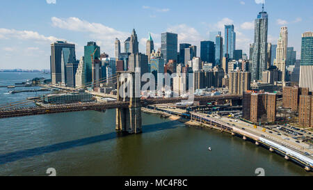 FDR Drive, the Brooklyn Bridge and Downtown Manhattan skyline, New York City, USA Stock Photo