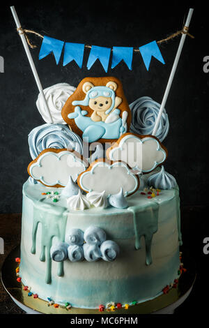 OTC 0297 Pastel Sky Love Shape Theme Cake