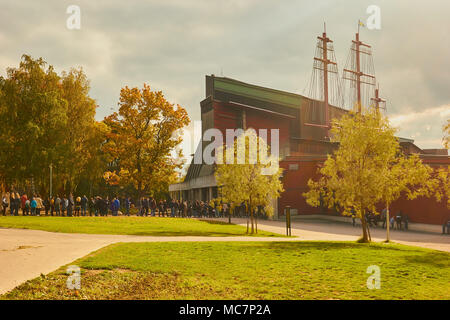 Tourists queuing outside Vasa Museum (Vasamuseet) maritime museum, Djurgarden, Stockholm, Sweden, Scandinavia. Stock Photo