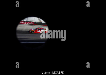 Bristol, Tennessee, USA. 14th Apr, 2018. April 14, 2018 - Bristol, Tennessee, USA: Kyle Busch (18) practices for the Food City 500 at Bristol Motor Speedway in Bristol, Tennessee. Credit: Stephen A. Arce/ASP/ZUMA Wire/Alamy Live News Stock Photo