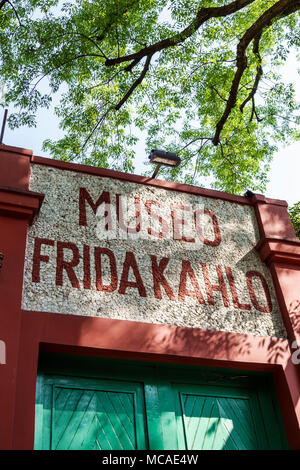 Mexico City,Mexican,Hispanic,Coyoacan,Del Carmen,Museo Frida Kahlo,museum,Caza Azul,Blue House,exterior outside MX180303017 Stock Photo
