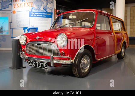 Morris mini traveller hi-res stock photography and images - Alamy