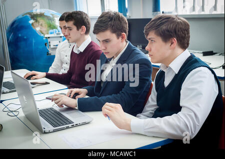 nude-girlfriend-classroom-and-the-real-russian-guy-british