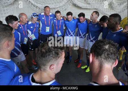 Queensland, Australia . 15th April, 2018. The team huddle. Rugby 7s. XXI Commonwealth games. Robina Stadium. Gold Coast 2018. Queensland. Australia. 15/04/2018. Credit: Sport In Pictures/Alamy Live News Credit: Sport In Pictures/Alamy Live News Stock Photo