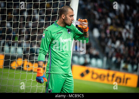 Turin, Italy. 15th Apr, 2018. Viviani during the serie A match Juventus FC vs Sampdoria. Juventus won 3-0 at Allianz Stadium in Turin, 15th april 2018, Italy Credit: Alberto Gandolfo/Alamy Live News Stock Photo