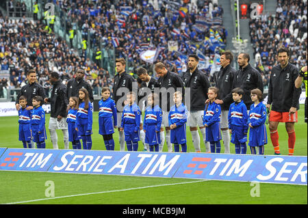 Turin, Italy. 15th Apr, 2018. Team Juventus during the Serie A football match between Juventus FC and UC Sampdoria at Allianz Stadium on 15 April, 2018 in Turin, Italy. Credit: FABIO PETROSINO/Alamy Live News Stock Photo