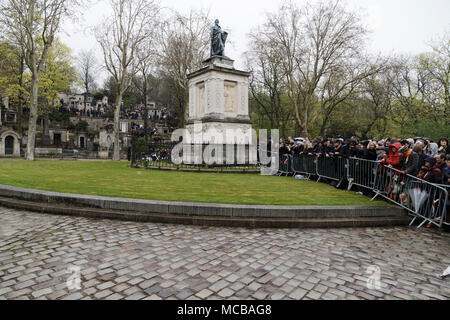 Paris, France. 12th Apr, 2018. Jacques Higelin funeral at the Père-Lachaise cemetery on April 12, 2018 in Paris, France. Stock Photo