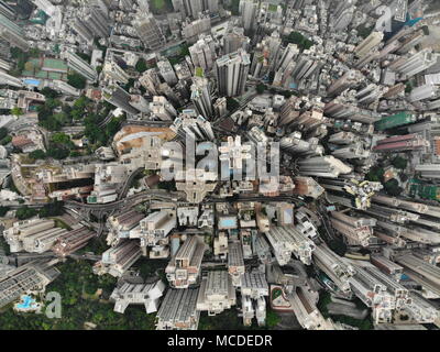 Hong Kon, Hong Kon, China. 15th Apr, 2018. Hong Kong, CHINA-15th April 2018: Aerial photography of buildings in Hong Kong, China. Hong Kong is the fourth-most densely populated region in the world and is dubbed as Forest of Skyscrapers. Credit: SIPA Asia/ZUMA Wire/Alamy Live News Stock Photo