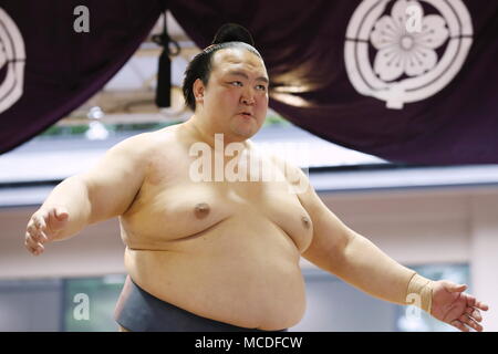 Tokyo Japan. 16th Apr, 2018. Kisenosato, APRIL 16, 2018 - Sumo : Annual sumo tournament dedicated to the Yasukuni Shrine in Tokyo Japan. Credit: Sho Tamura/AFLO SPORT/Alamy Live News Stock Photo