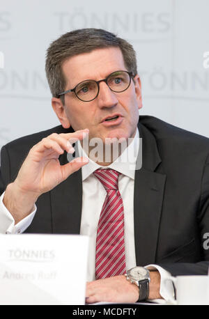16 April 2018, Germany, Rheda-Wiedenbrueck: Andres Ruff, co-chairman of Toennies Holding ApS & Co. KG. presents the group's results for 2017. Photo: Friso Gentsch/dpa Stock Photo