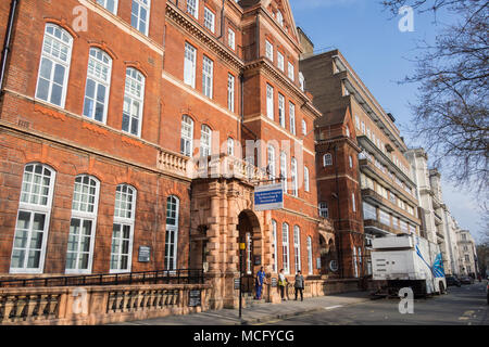 Exterior Of The National Hospital For Neurology And Neurosurgery On ...