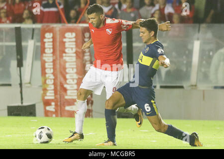 BUENOS AIRES, 15.04.2018: Emanuel Gigliotti of Independiente during the match for Superliga Argentina between Independiente and Boca Jrs on Libertadores de América Stadium, Argentina. (Photo: Néstor J. Beremblum / Alamy News) Stock Photo