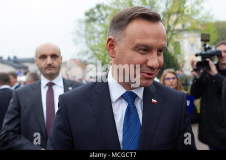 Szamotuly, Poland 16th April 2018. President of the Republic of Poland Andrzej Duda laid a wreath at the Monument to the 'Wielkopolska Insurgents on the 60th Anniversary of the Struggle for National Independence'. The President of the Republic of Poland also met with residents of Szamotuly. Credit: Slawomir Kowalewski/Alamy Live News Stock Photo