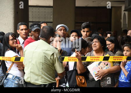 Caracas, Miranda, Venezuela. 16th Apr, 2018. Venezuelans seen 