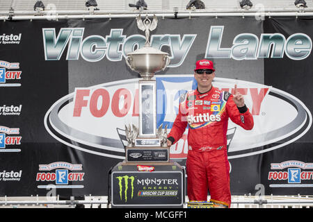Bristol, Tennessee, USA. 16th Apr, 2018. April 16, 2018 - Bristol, Tennessee, USA: Kyle Busch (18) wins the Food City 500 at Bristol Motor Speedway in Bristol, Tennessee. Credit: Stephen A. Arce/ASP/ZUMA Wire/Alamy Live News Stock Photo