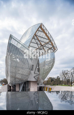 Interior of Louis Vuitton Foundation Art Museum Paris France Stock Photo -  Alamy