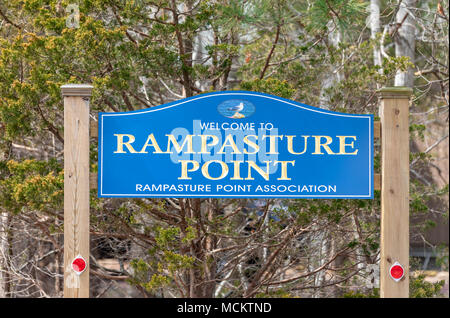 a welcome sign to ram pasture point in Hampton Bays NY Stock Photo