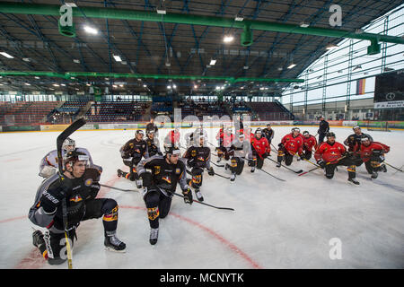 17 April 2018, Germany, Berlin: The Germany ice hockey team training at the Wellblechpalast ice hockey arena. Germany face France on 21 April. Photo: Arne Bänsch/dpa Stock Photo