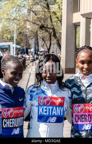 London 18th April 2018, London Marathon Elite Women Vivian Cheruiyot, (left) Mary Keitany, (centre) Glayds Cherono, Credit: Ian Davidson/Alamy Live News Stock Photo