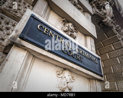 Central Criminal Court sign, Old Bailey, London, England, UK Stock ...