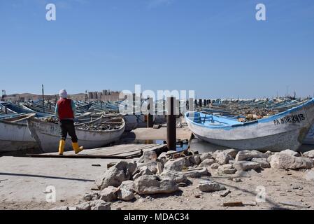 Nouadhibou, Mauritania. 24th Apr, 2017. Fishing port on 24.04.2017 at Nouadhibou - Mauritania | usage worldwide Credit: dpa/Alamy Live News Stock Photo