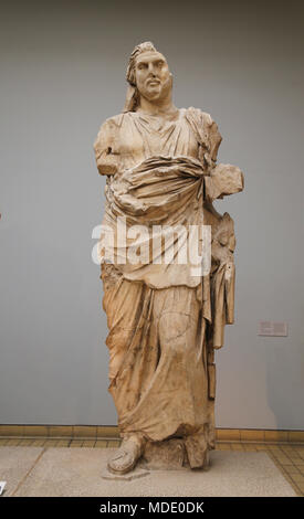 Mausoleum of Halicarnassus. Tomb of Mausolus. 353-350 BC. Turkey. Colossal statue of a man from the north side of the Mausoleum. British Museum. Londo Stock Photo