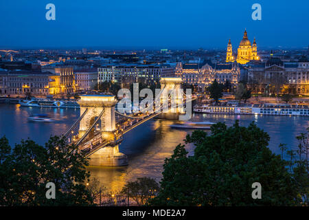 Budapest Chain Bridge, panorama at night Stock Photo