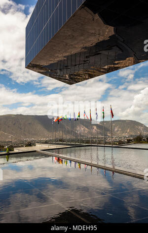 Edificio UNASUR actualmente en abandono Stock Photo - Alamy