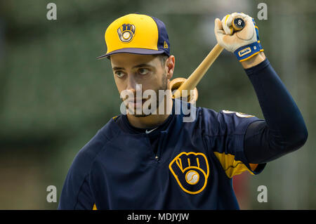 Milwaukee, WI, USA. 19th Apr, 2018. Milwaukee Brewers left fielder Ryan  Braun #8 takes batting practice prior to the Major League Baseball game  between the Milwaukee Brewers and the Miami Marlins at