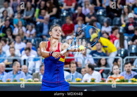 Sala Polivalenta, Romania. 21st April 2018.  Irina Begu (ROU)   during the FED Cup by BNP 2018 game between Romania and Switzerland at Sala Polivalenta, Cluj-Napoca,  Romania ROU. Copyright: Cronos/Catalin Soare Credit: Cronos/Alamy Live News Credit: Cronos/Alamy Live News Stock Photo