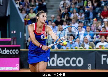 Sala Polivalenta, Romania. 21st April 2018. Irina Begu (ROU)   during the FED Cup by BNP 2018 game between Romania and Switzerland at Sala Polivalenta, Cluj-Napoca,  Romania ROU. Copyright: Cronos/Catalin Soare Credit: Cronos/Alamy Live News Credit: Cronos/Alamy Live News Stock Photo